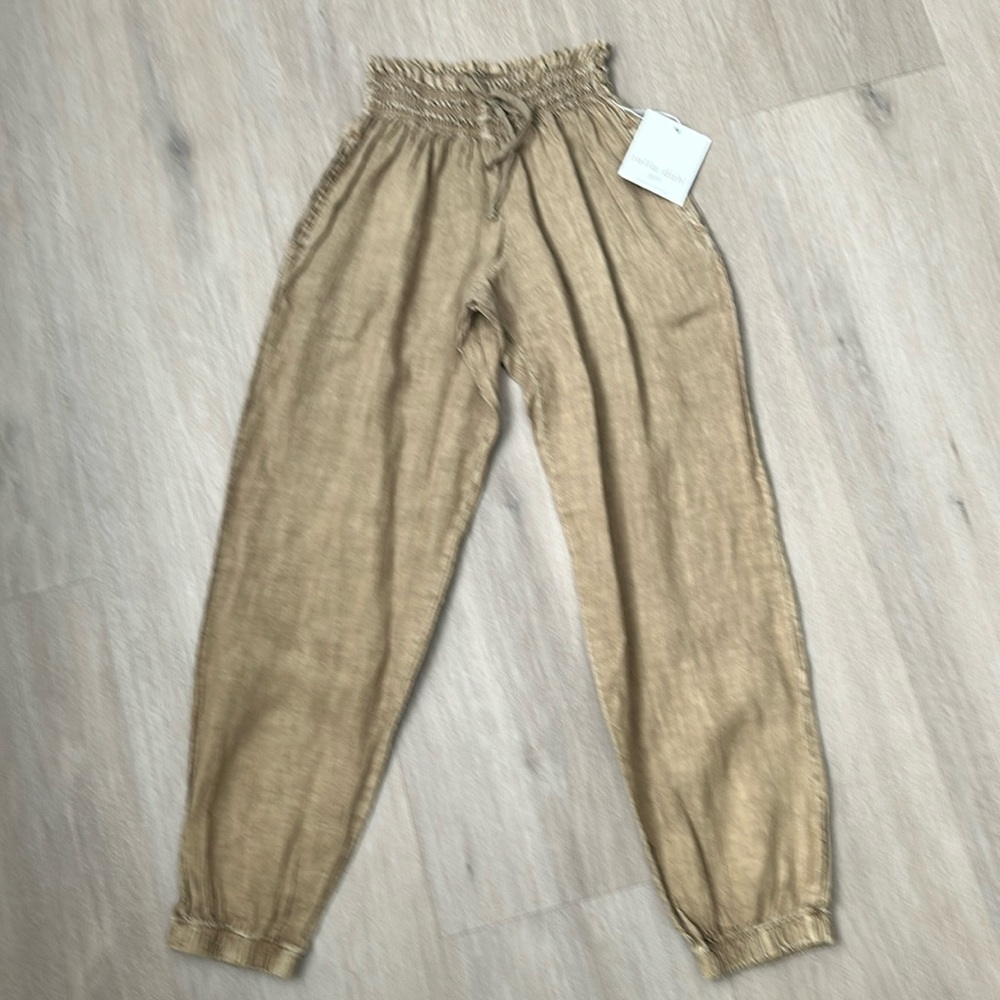 Bella Dahl Girl Tan Linen elastic waist pants. Girls size 12